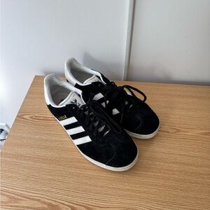 Black Adidas Gazelle Sneakers